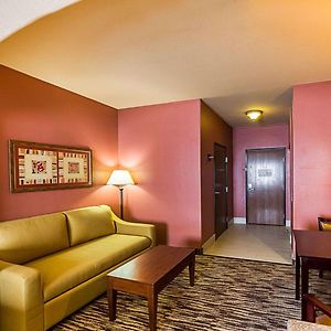 Queen Suite Two Queen Beds Non-Smoking